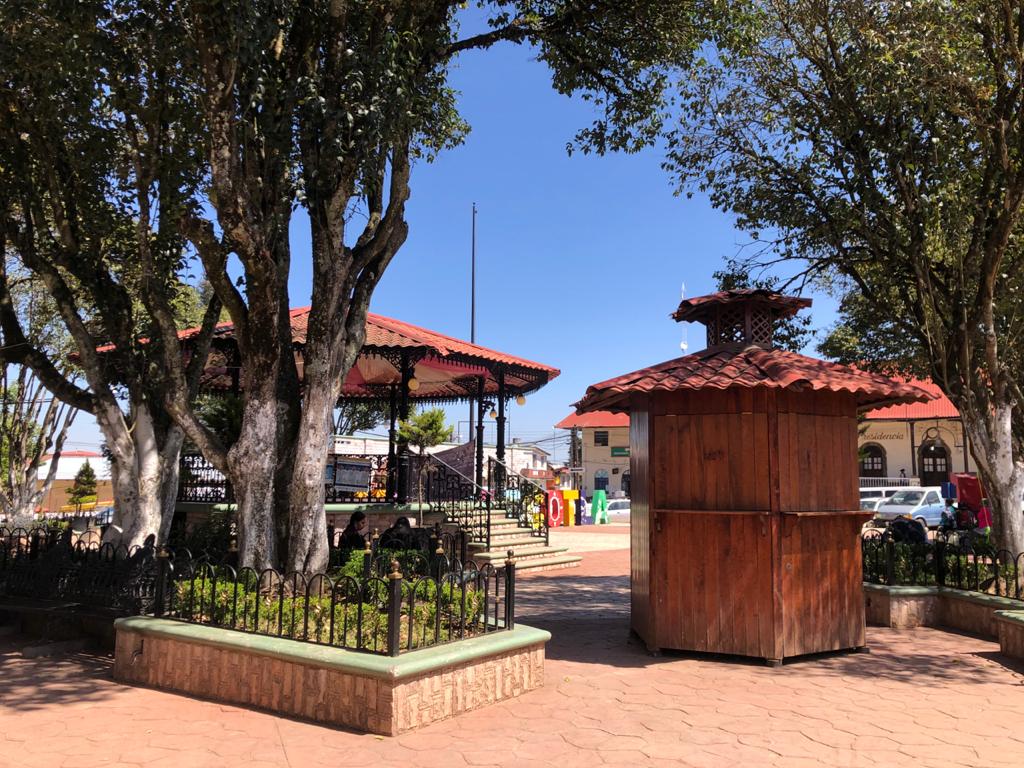 Paisaje serrano de Veracruz con neblina por frente frío