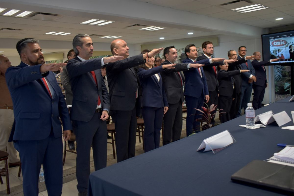 José Moctezuma Topke Cancino nuevo presidente de CMIC Veracruz Centro.