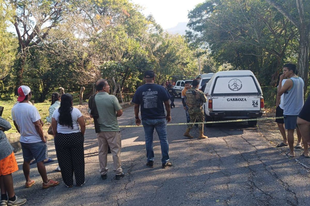 Tramo carretero de Misantla donde fue hallada sin vida Nancy Yamileth tras ser reportada desaparecida.