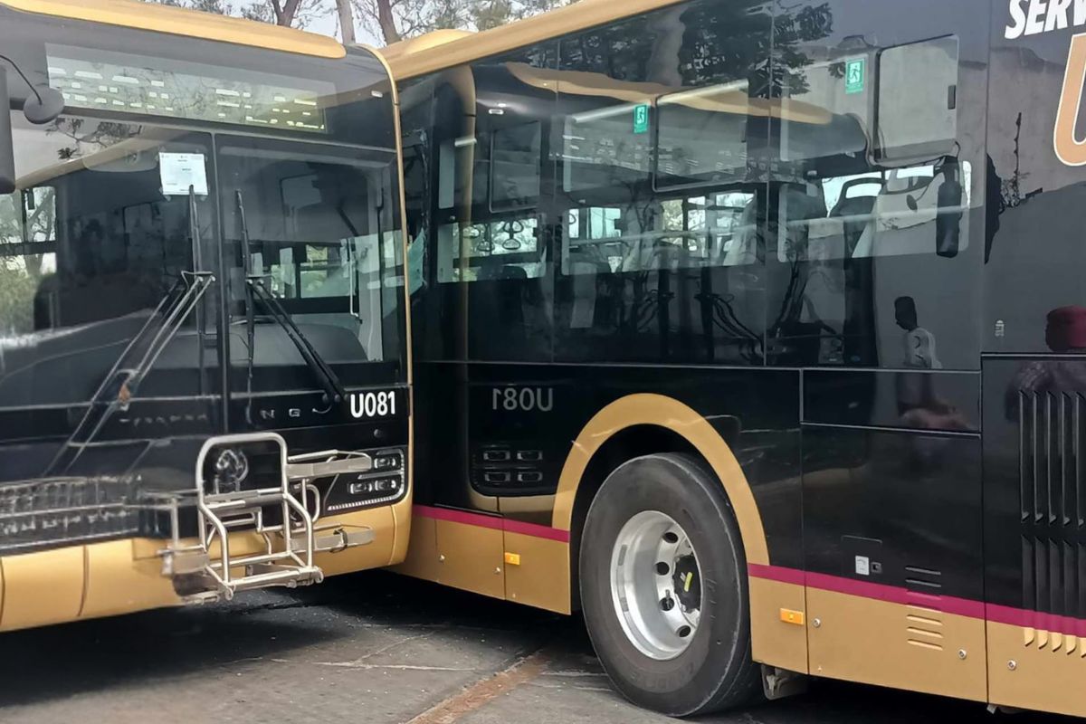 Autobús del sistema Ulúa tras choque en Veracruz-Boca del Río