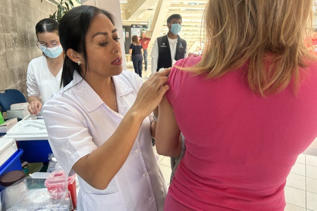 Mapa nacional del brote de sarampión 2025-2026 con casos confirmados en Veracruz