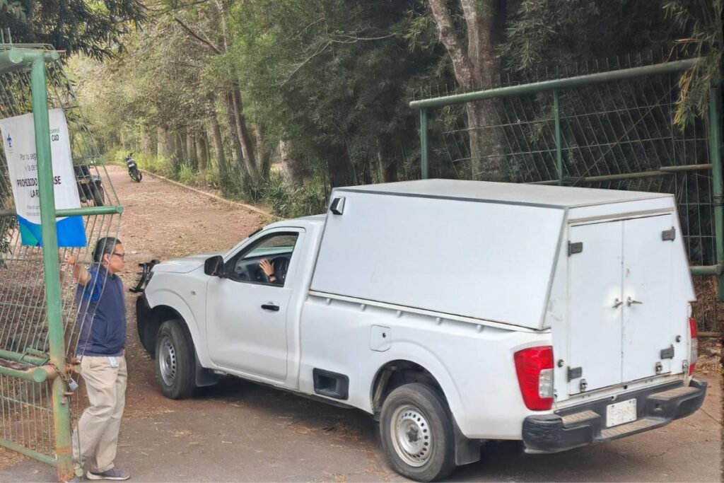 Operativo tras caída de trabajador en el Campus CAD de la Universidad Veracruzana en Xalapa.