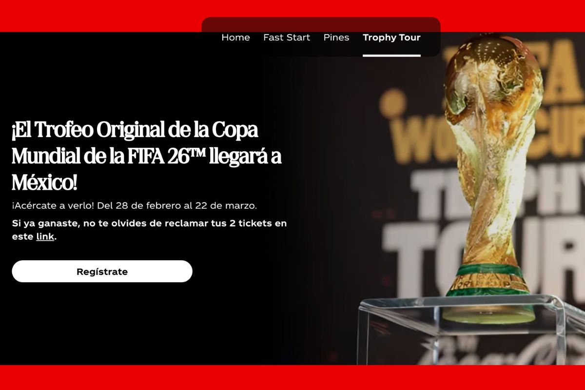 Trofeo original de la Copa Mundial de la FIFA durante su gira previa al Mundial 2026.
