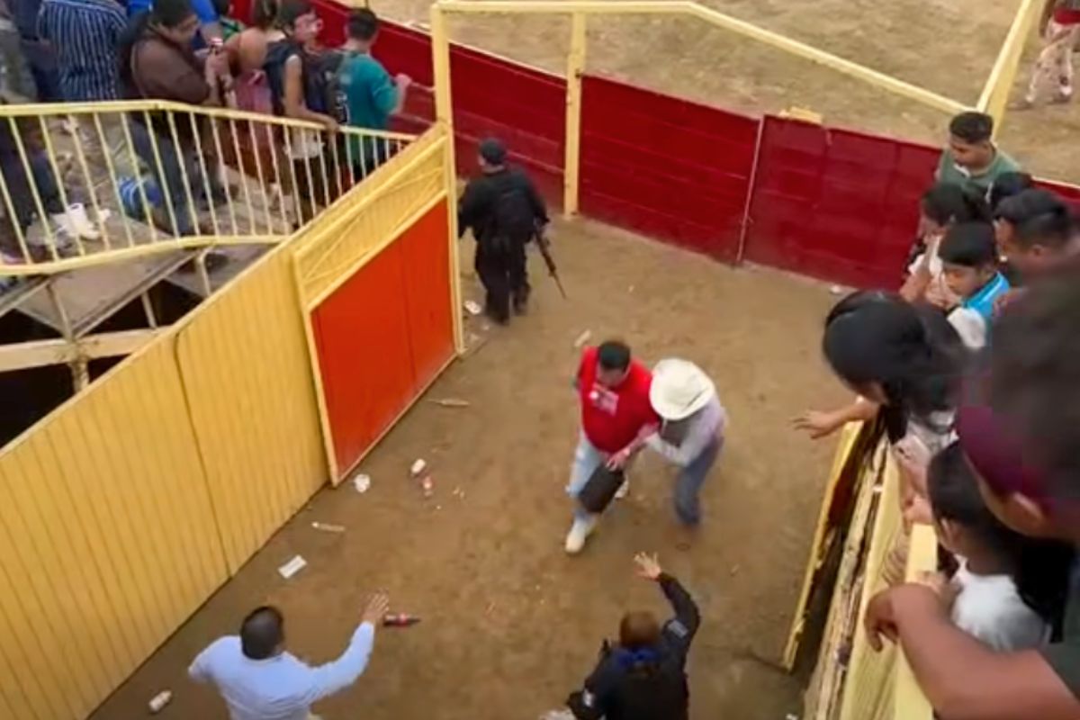 corrida Atzacan enfrentamientos intervención autoridades toro no sacrificado
