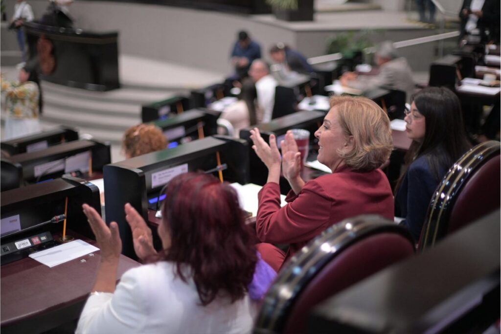 Bertha Ahued Malpica diputada Morena Veracruz con iniciativas sin aprobar y críticas en redes sociales