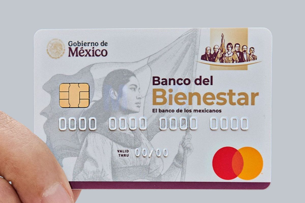 Entrega de Tarjetas Bienestar a adultos mayores y mujeres en abril