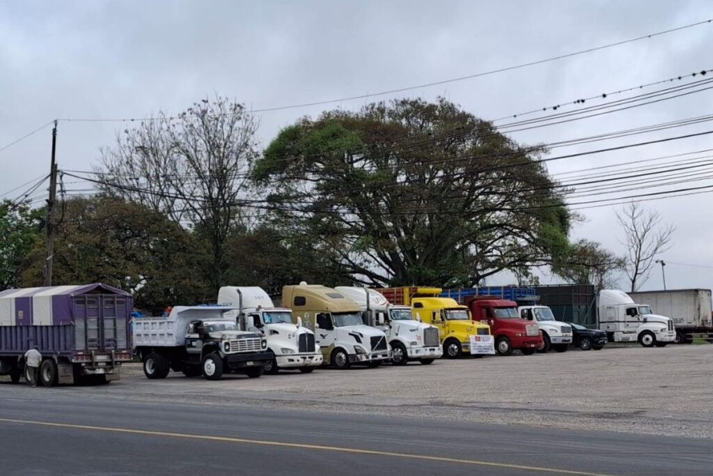 Transporte de carga en carretera de México con riesgo de asaltos y violencia