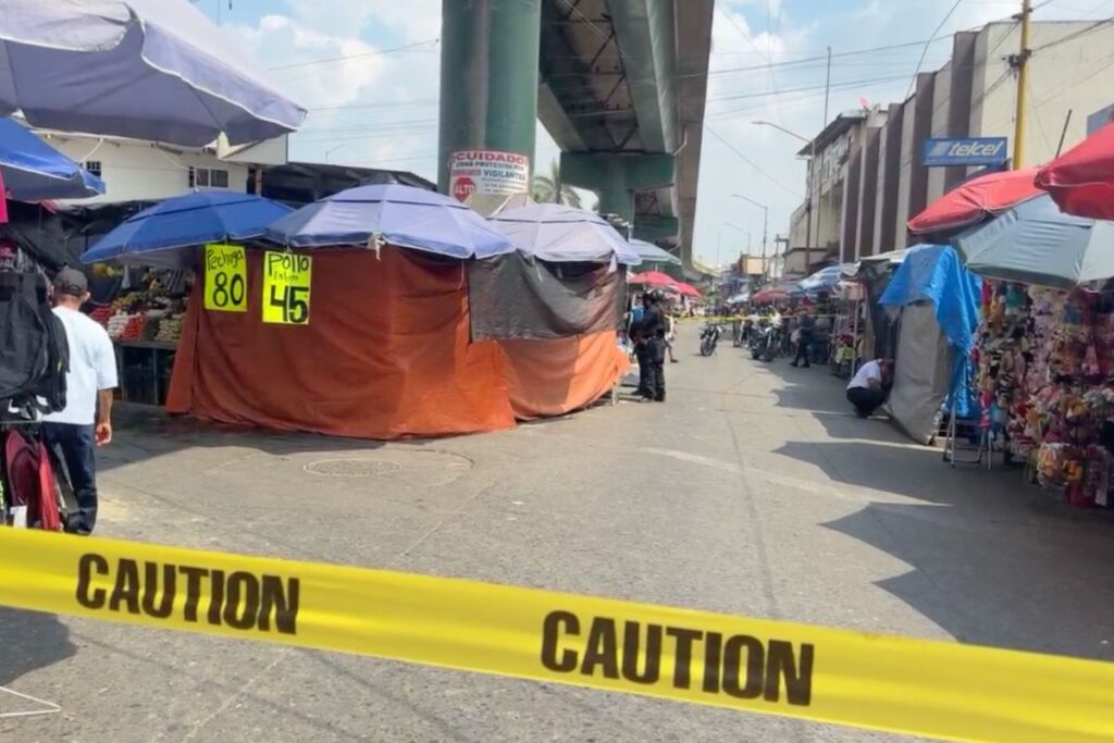 Zona acordonada en Poza Rica tras ejecución de vendedor de pollo en pleno centro