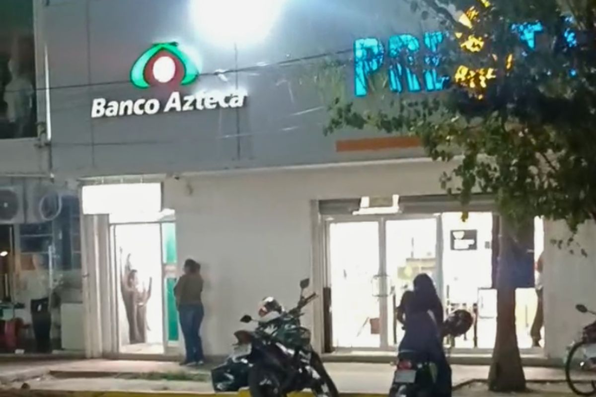 Robo en banco en Ciudad Cardel Veracruz en sucursal Banco Azteca con sujetos armados