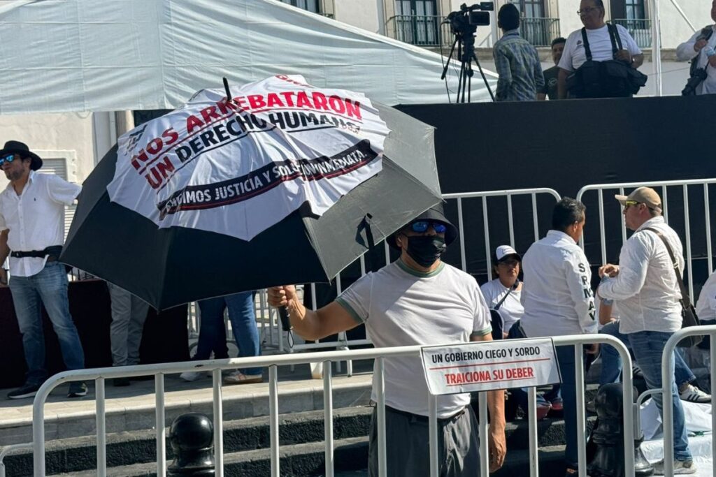 Desfile 1 de mayo 2026 en Xalapa con trabajadores y protestas en el centro