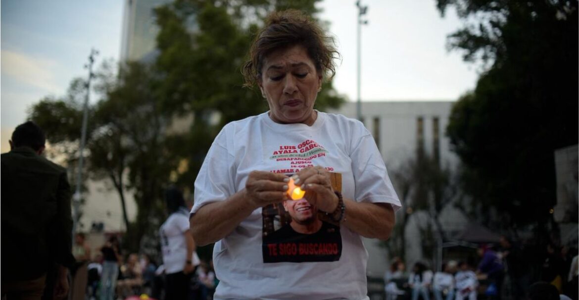 Madres buscadoras marchan el 10 de mayo para exigir la localización de personas desaparecidas en México.