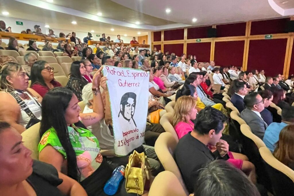 Minerva Regina Pérez López durante la presentación del Micrositio de Personas Identificadas en Resguardo Temporal en Xalapa