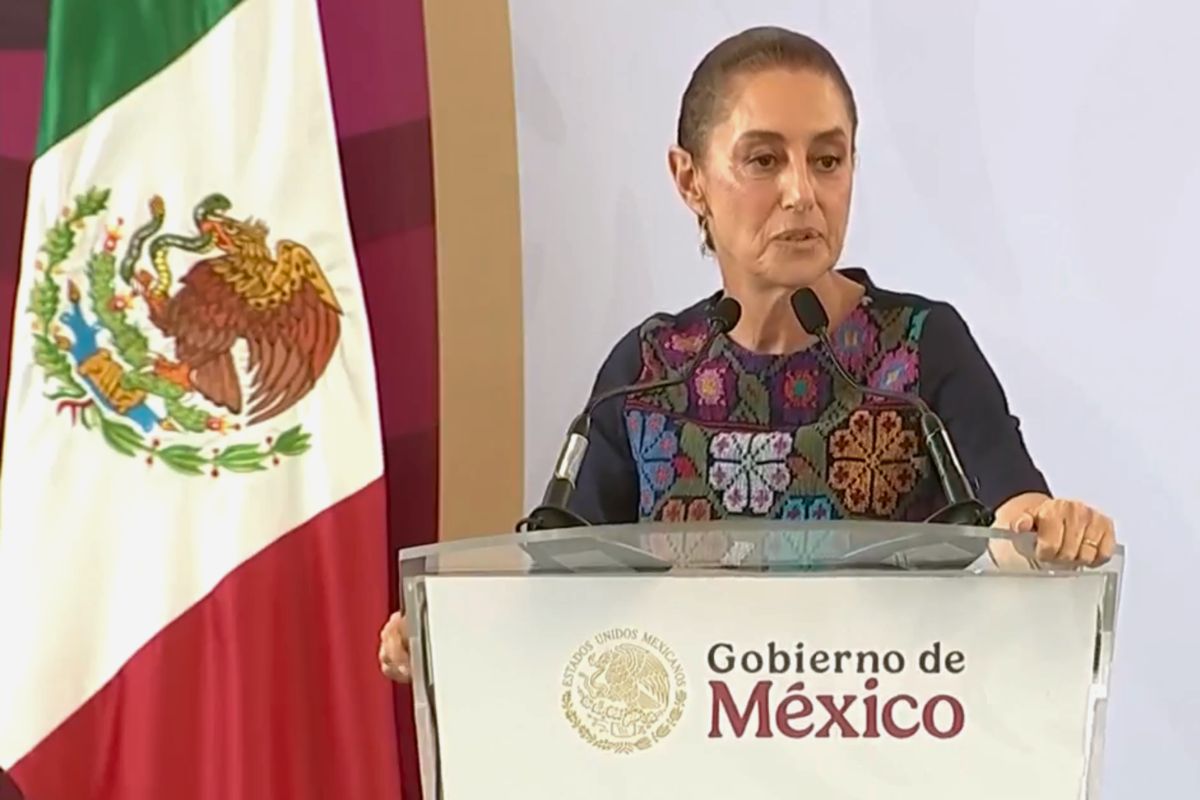 Claudia Sheinbaum durante su participación en el programa Jóvenes Construyendo el Futuro en el Museo Kaná de Xalapa