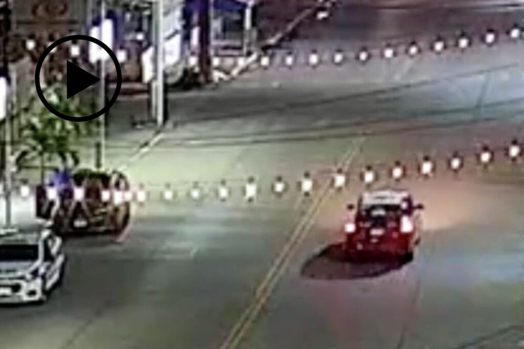 Captura de video de vigilancia relacionada con el asesinato del periodista Luis Ángel López Valdez en Poza Rica, Veracruz.