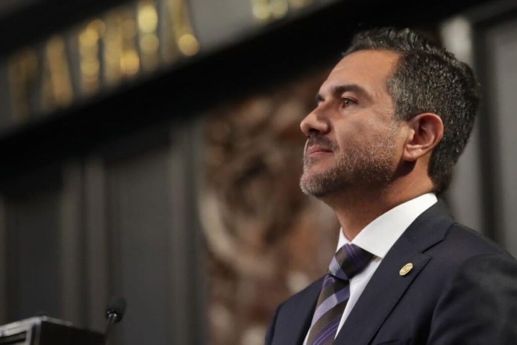Miguel Ángel Yunes Márquez, senador del Grupo Parlamentario de Morena, registra más iniciativas que Raquel Bonilla y Manuel Huerta en el Senado.