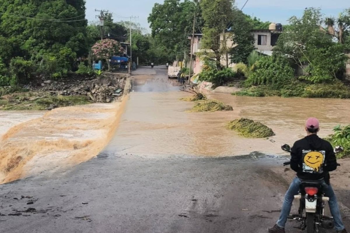 Vista del Río Actopan durante el monitoreo realizado por Protección Civil tras la crecida registrada en la región