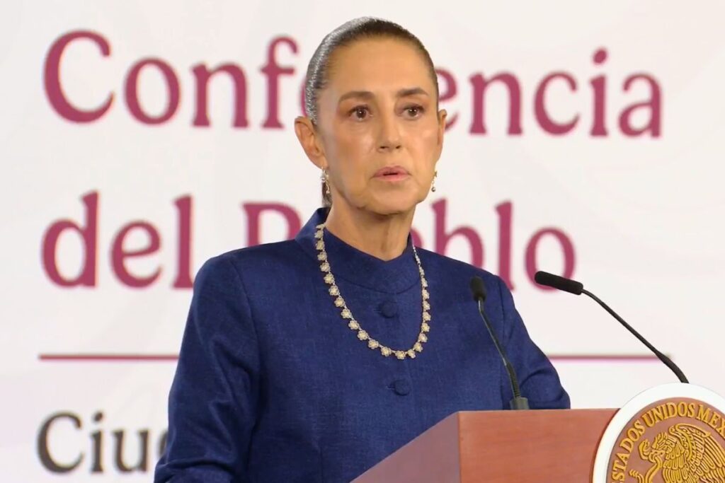 Claudia Sheinbaum durante su conferencia donde anunció la revisión de la reforma de revocación de mandato en Veracruz.