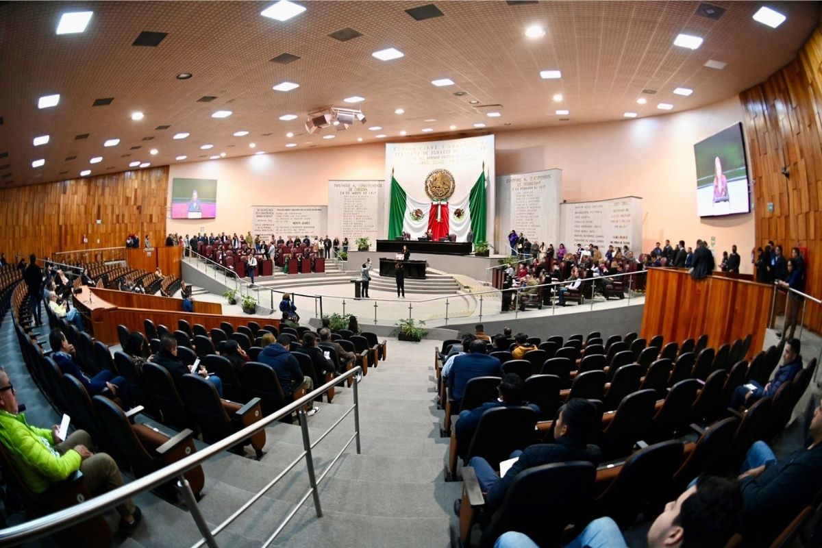 Palacio Legislativo de Veracruz, sede de la Comisión Instructora que cita a los alcaldes de Ixhuatlán del Sureste y Úrsulo Galván por sus procesos de desafuero.