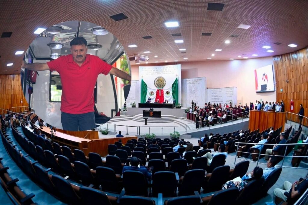Rodolfo Martínez Valdez, abogado defensor de Bertín Bravo Montero, declara ante medios tras la audiencia en el Congreso de Veracruz.