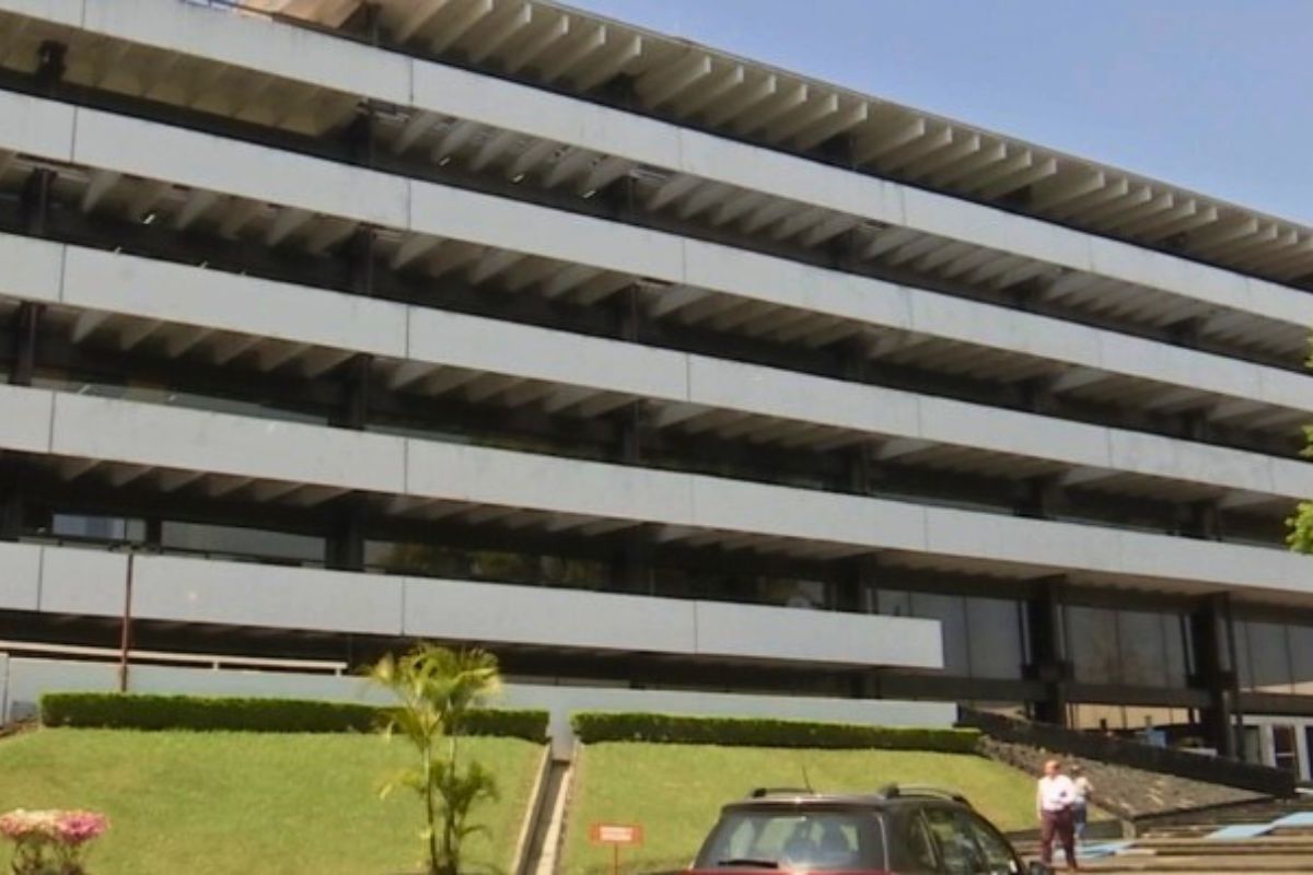 Automovilista denuncia retraso de seis meses en el trámite de canje de placas en Veracruz ante Sefiplan.