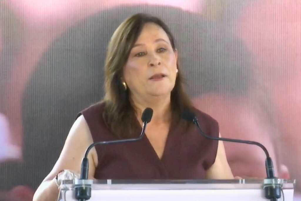 Rocío Nahle durante el arranque del ciclo escolar 2026-2027 en Medellín de Bravo, Veracruz.