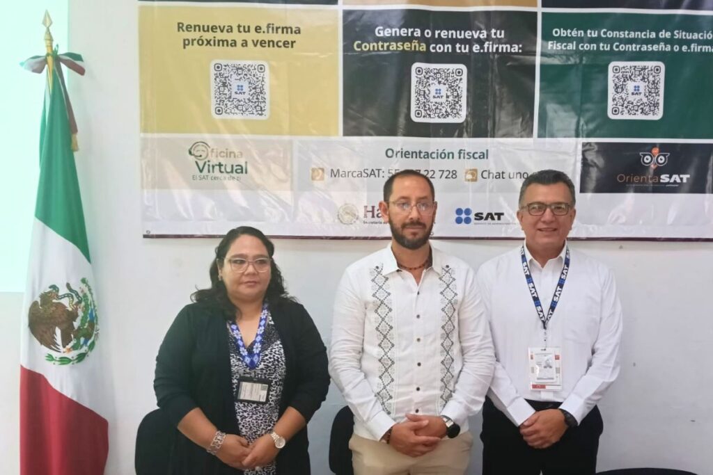 Conferencia de prensa del SAT sobre el Programa de Regularización Fiscal 2026 en Xalapa, Veracruz.