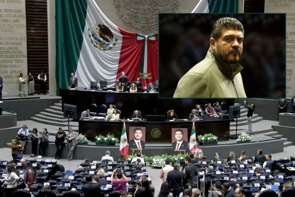 Diputados federales rinden homenaje a Zenyazen Escobar en la Cámara de Diputados.