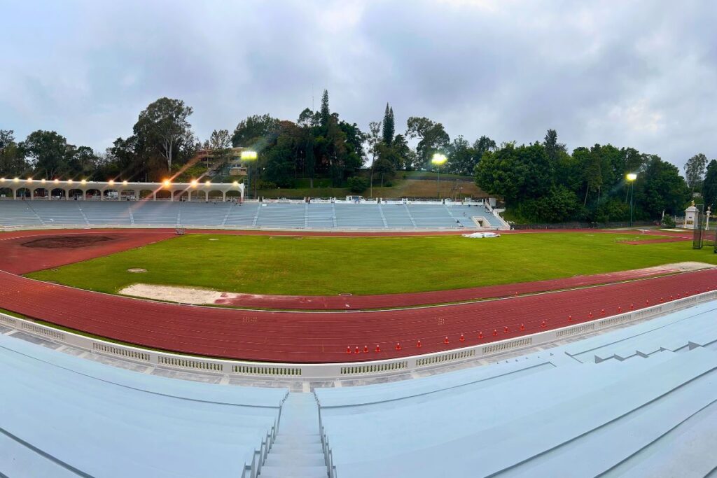Gradería renovada del Estadio Heriberto Jara Corona en Xalapa, Veracruz.