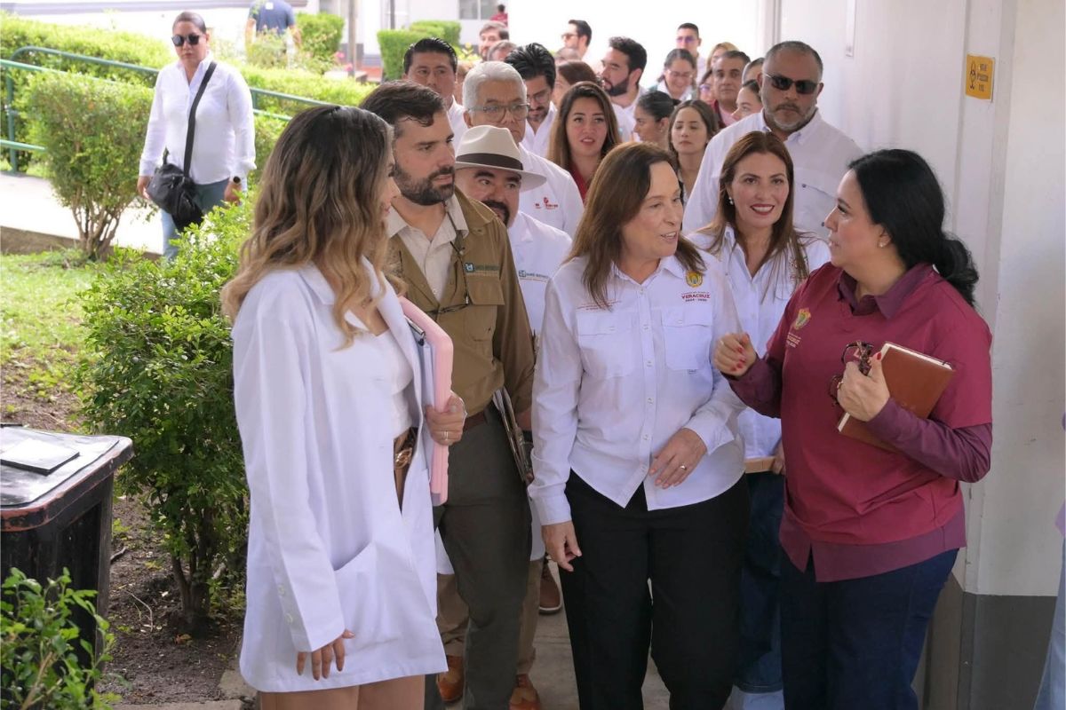 Recorrido de Rocío Nahle y Alejandro Svarch por hospitales del norte de Veracruz.
