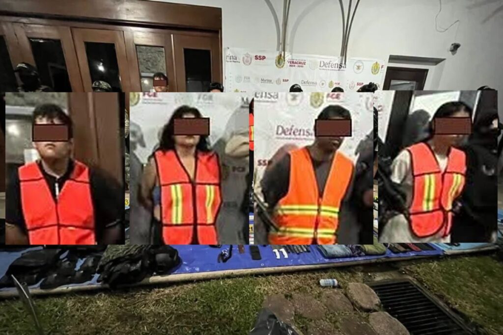 Detenidos y objetos asegurados tras el cateo en la colonia El Espinal, en Orizaba, en imagen de la Fiscalía General del Estado.