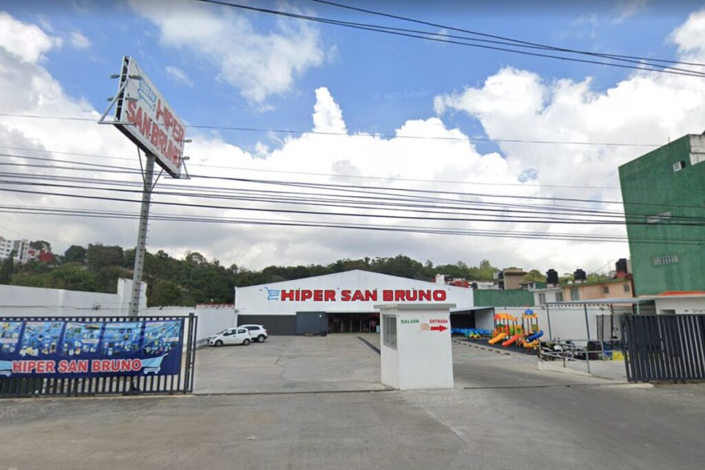 La tienda Hiper San Bruno de la colonia Mártires 28 de agosto.