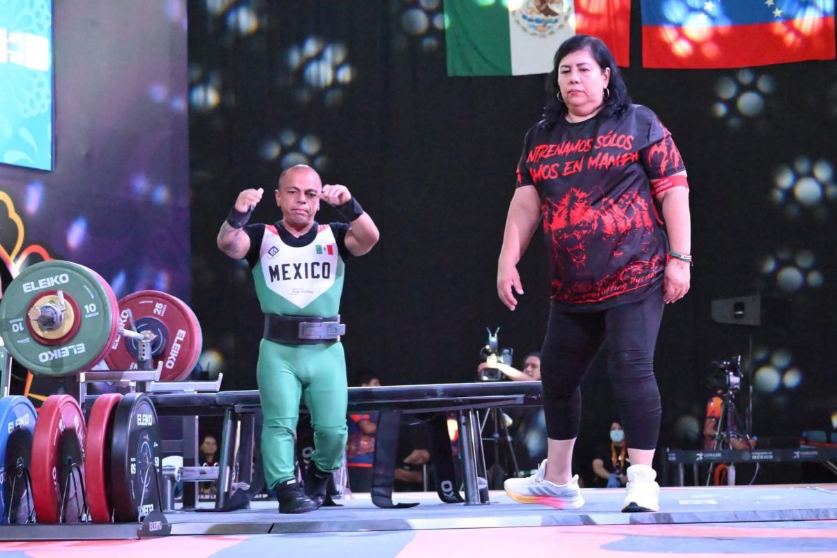 David Montiel Caballero, atleta de Para Powerlifting originario de Xalapa, durante el Parapan American Open Championships.
