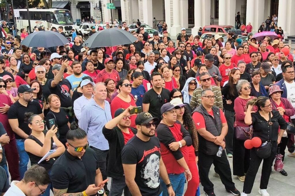 La convocatoria a la marcha de trabajadores del IMSS en Xalapa el 13 de octubre.